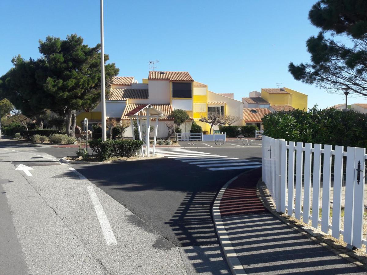 Charmant T2, Cabine, Parking, Les Balcons De La Mediterranee, Narbonne Plage Luaran gambar